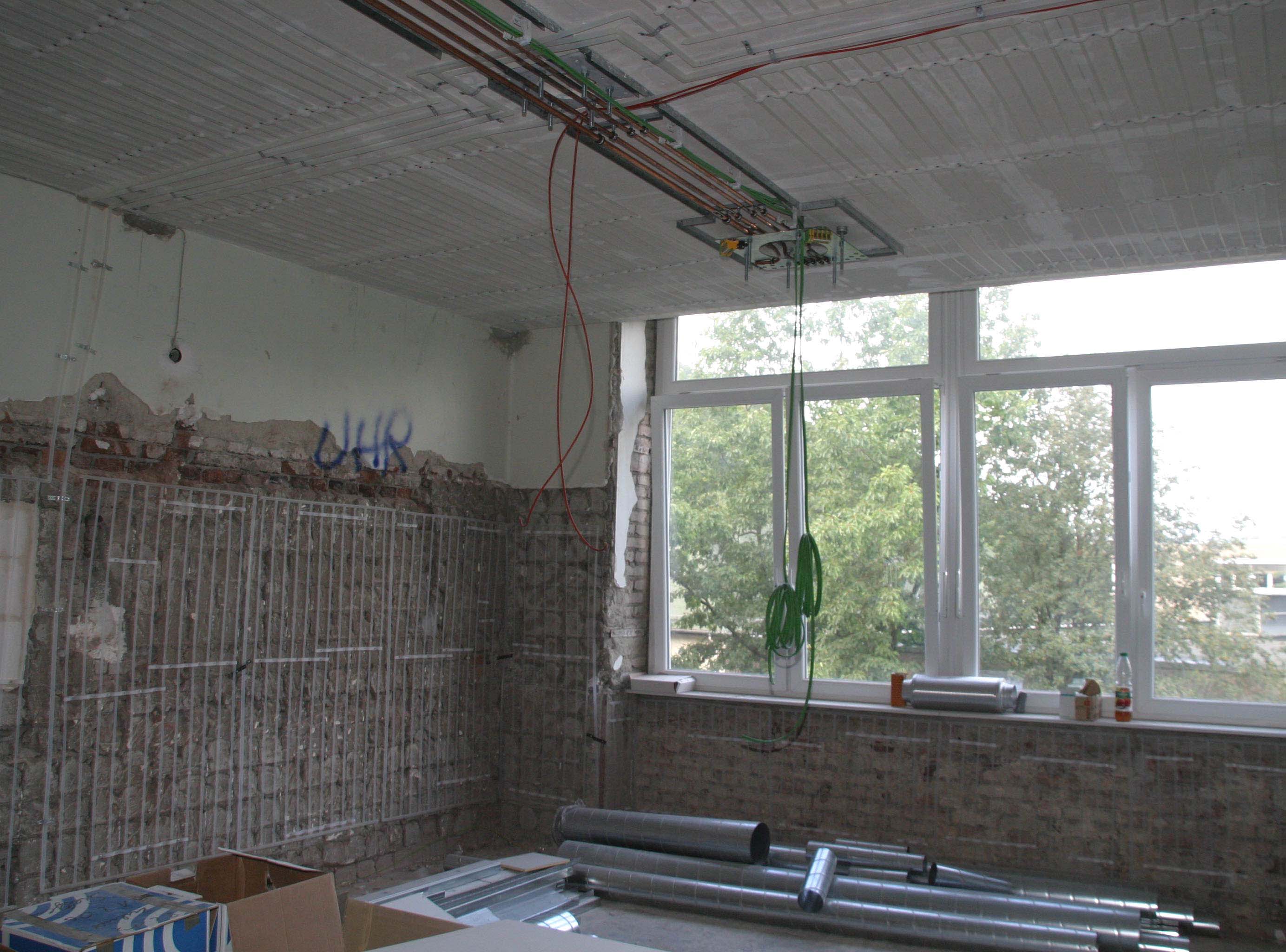 Wandmontage über Eck und in verschiedener Höhe